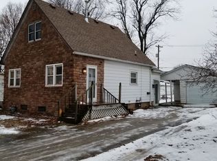 408 E Columbia Ave, Champaign, IL 61820