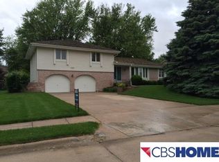12325 Charles St, Omaha, NE 68154