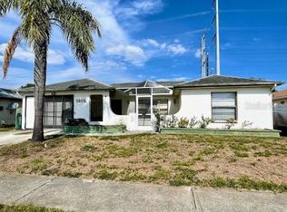 1202 Mandarin Dr, Holiday, FL 34691