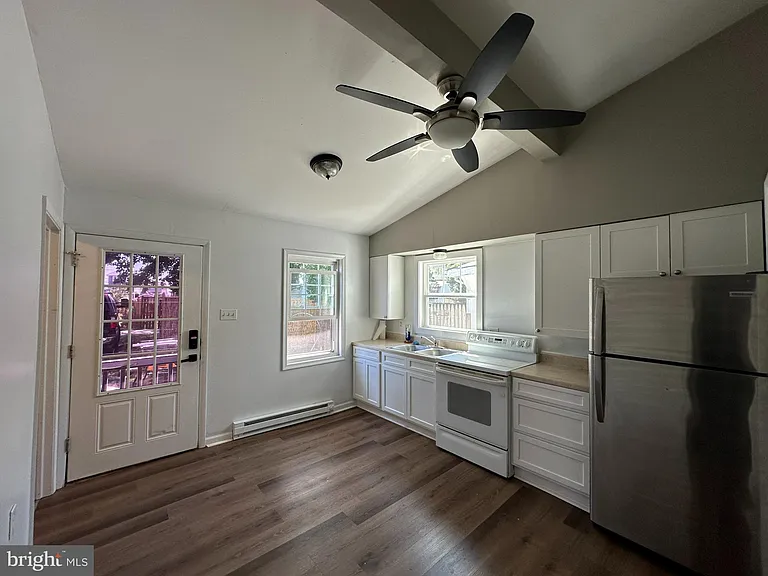 8727 D St — Photo 5