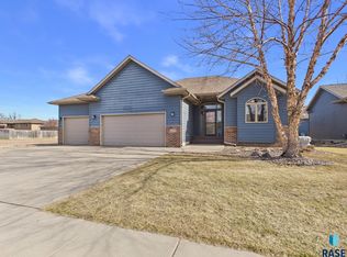 1700 S Locust Ave, Brandon, SD 57005