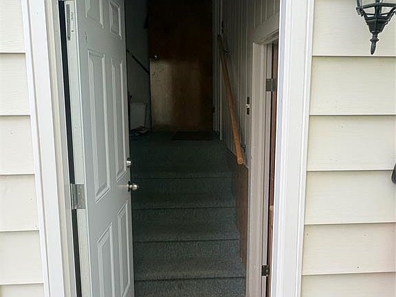 3rd image of 71 Premier Drive