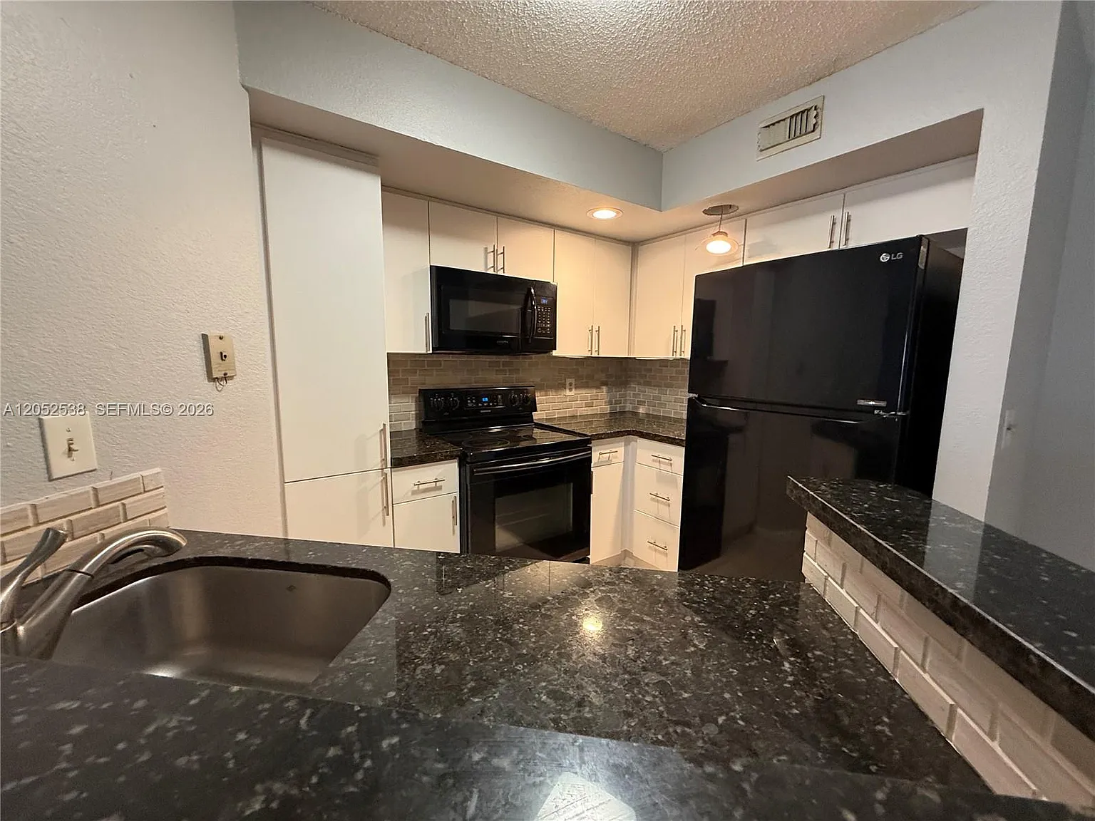Isles At Lago Mar Condo — Photo 4