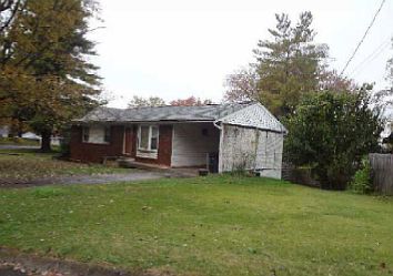 2nd image of 2329 Sylvania Ave