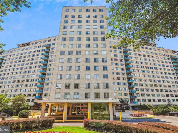 10500 Rockville Pike Unit 328, Rockville, MD 20852