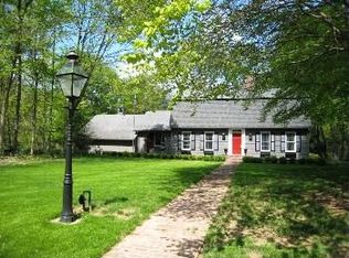 15 Mill Run Ct, Fishers, IN 46038