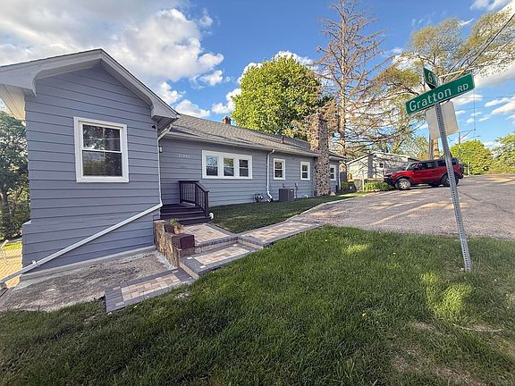 2nd image of 21990 W 6th St