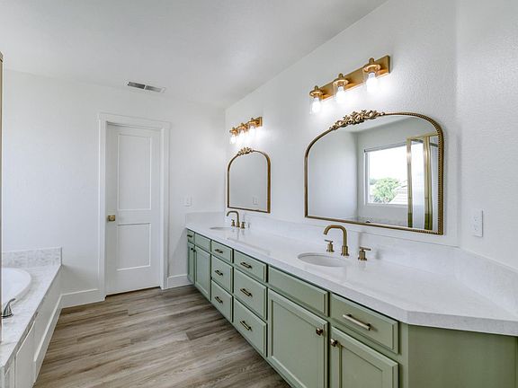 5th image of 5021 W Decatur Ave