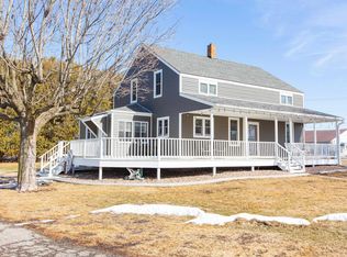 3905 N Percival St, Hazel Green, WI 53811