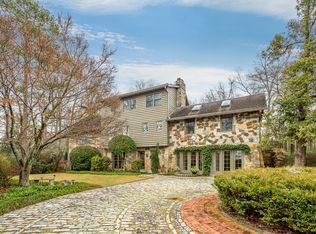 8059 Kenstone Ct, Sandy Springs, GA 30350