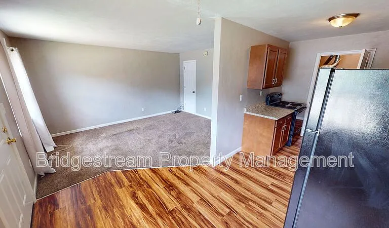 10 Gerlaugh Ave — Photo 3