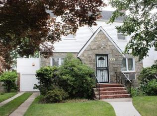 6917 181st St, Fresh Meadows, NY 11365