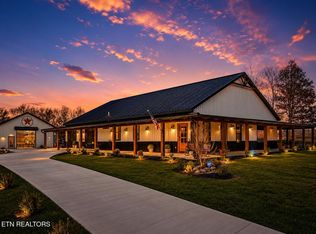 559 Morie Rd, Dandridge, TN 37725