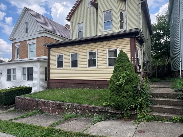 113 Hampton St, Wall, PA 15148