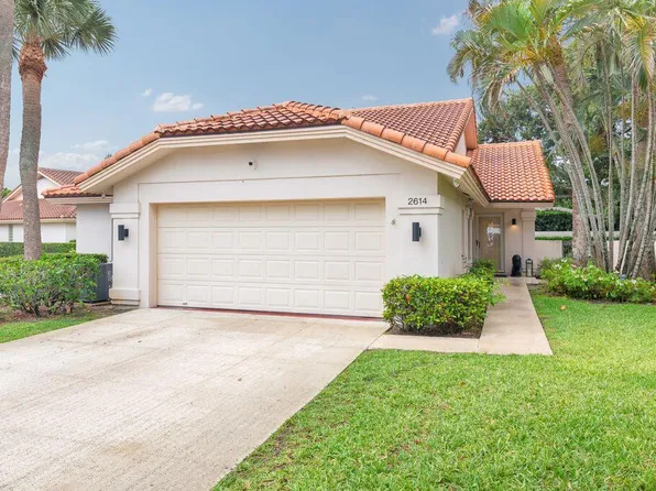 2614 Mohawk Circle, West Palm Beach, FL 33409