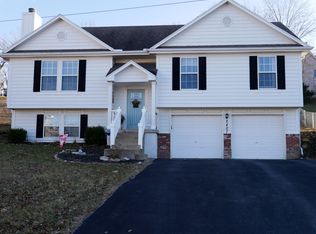 2407 SW Mitchell St, Oak Grove, MO 64075