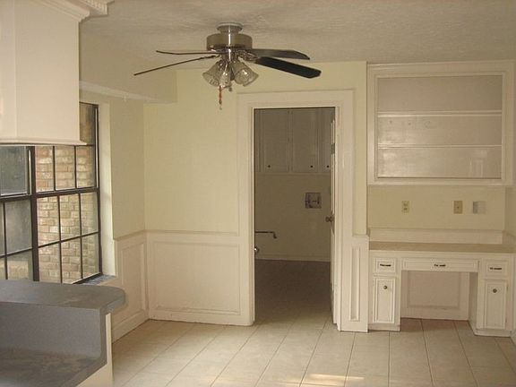 4th image of 3410 Wildwood Ridge Ct