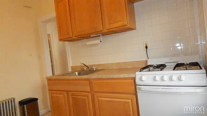 Rented by Miron Properties | media 19