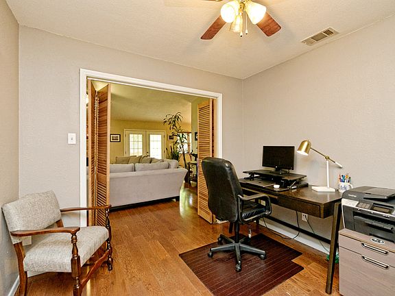 5th image of 9411 Singing Quail Dr