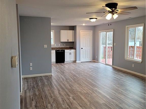 2nd image of 5128 W Longmeadow Ct