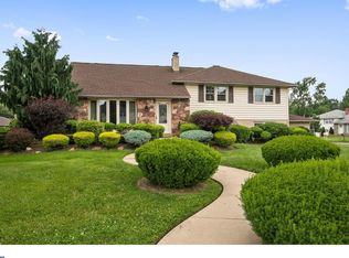 1000 Susan Rd, Philadelphia, PA 19115