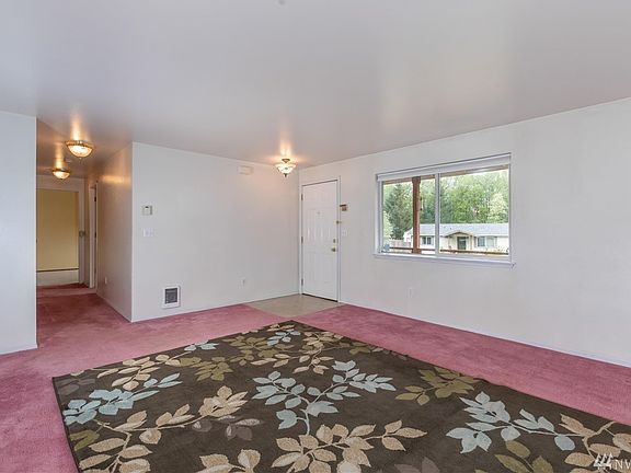 4th image of 2860 SE Lela Ln