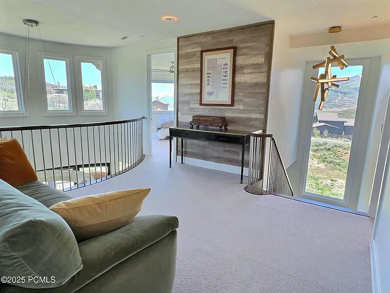 1135 E Lasso Trl — Photo 23