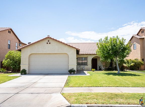 3rd image of 1099 Manzanita Dr