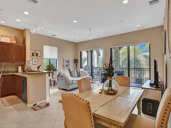 3rd image of 3020 NW 125th Ave #10-423