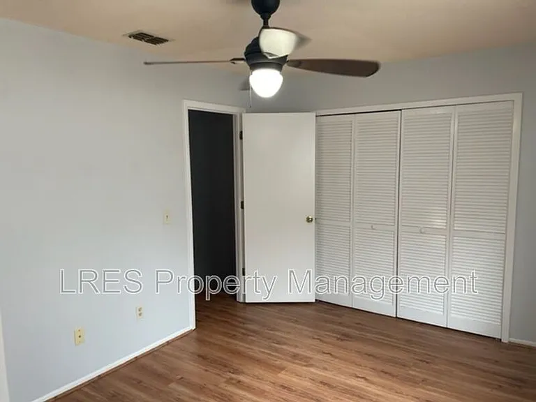 4587 Lighthouse Cir — Photo 13