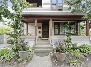 194 Sargeant St, Holyoke, MA 01040