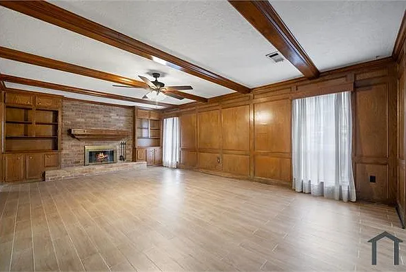 16318 Southampton Dr — Photo 30