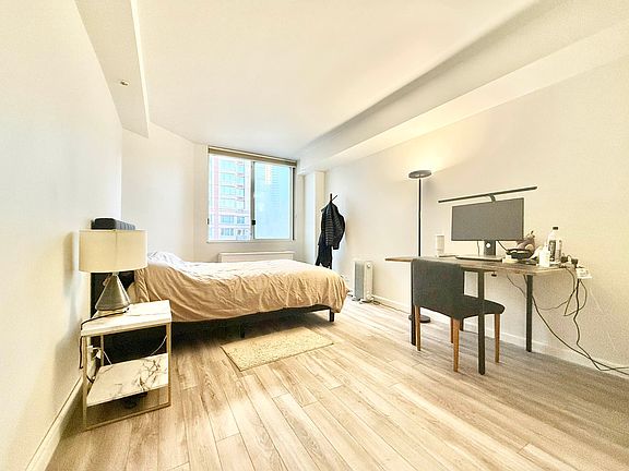 4th image of 393 W 49th St APT 5JJ