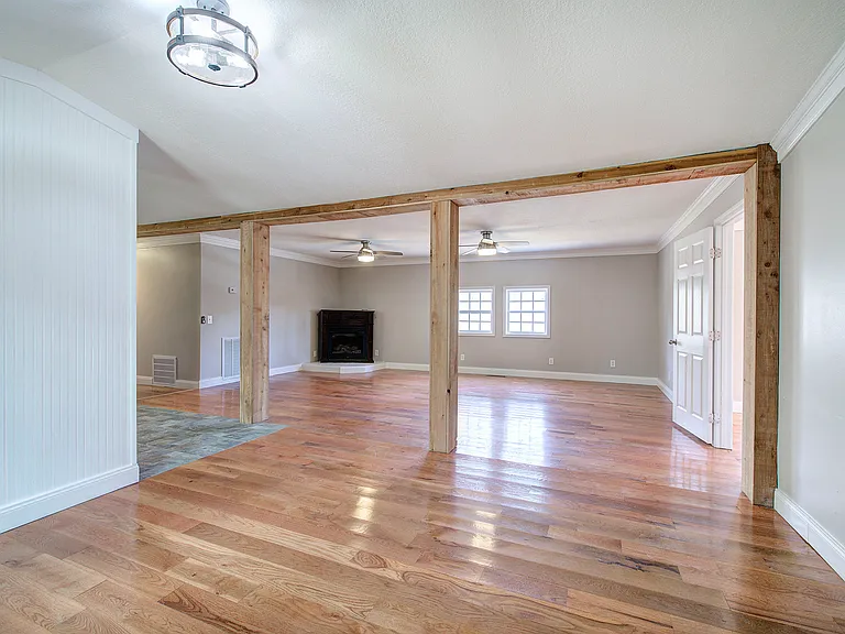 838 Spring Place Rd — Photo 6