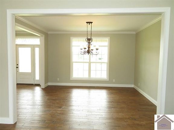 3rd image of 66 North Dr