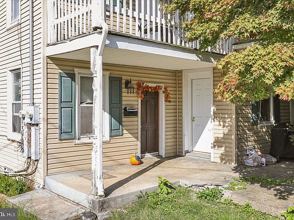 4th image of 349 N George St #351