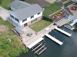 9189 E Crooked Mile Rd, Cromwell, IN 46732