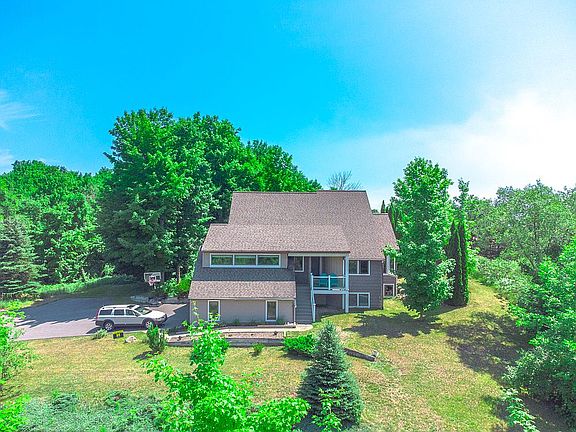 2nd image of 1561 S Cherry Blossom Ln
