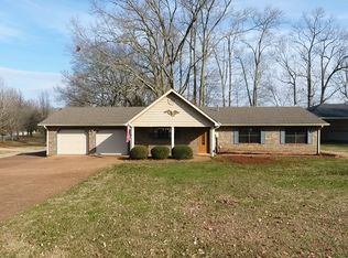 1340 Dripping Springs Rd, Winchester, TN 37398