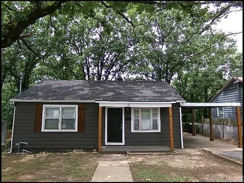 5311 Wood St Photo 1