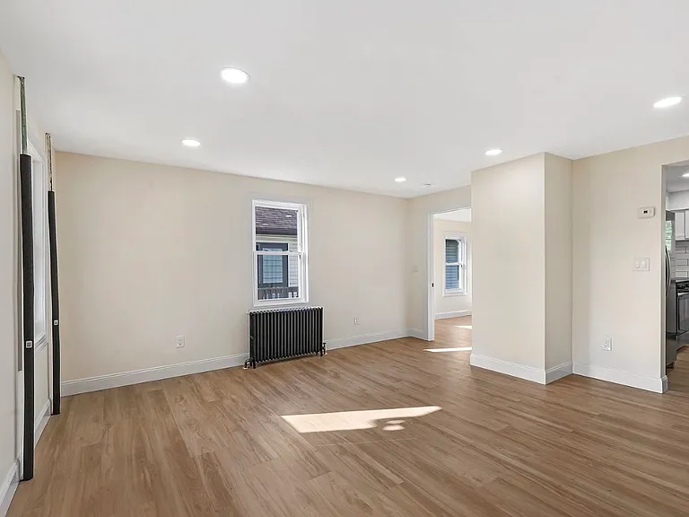 5 Grant Ave — Photo 15