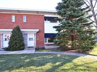 640 E Sha Bonee Trl, Mount Prospect, IL 60056