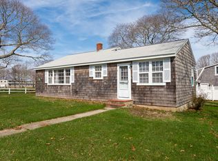 30 Crescent Ave, Falmouth, MA 02540