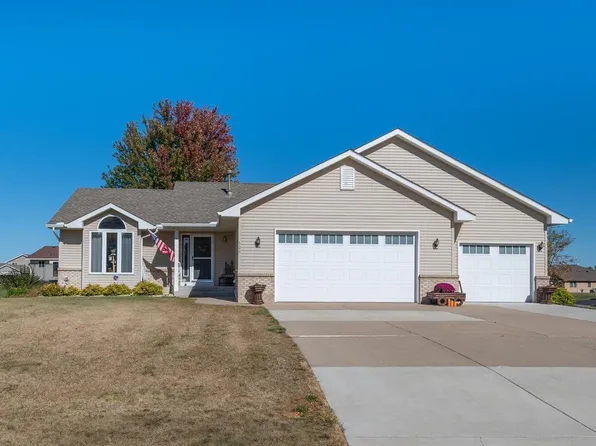 609 Robert Ave, Hamburg, MN 55339