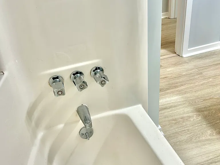 Shower/Bath