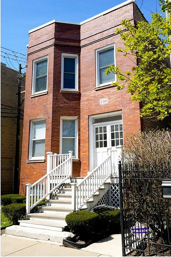 Building Photo - 1346 W Fletcher St #1F