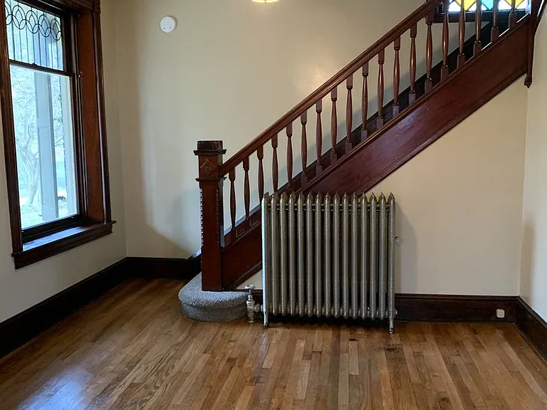 218 N Prince St — Photo 16