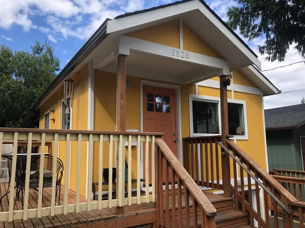 3526 NE 86th St, Seattle, WA 98115