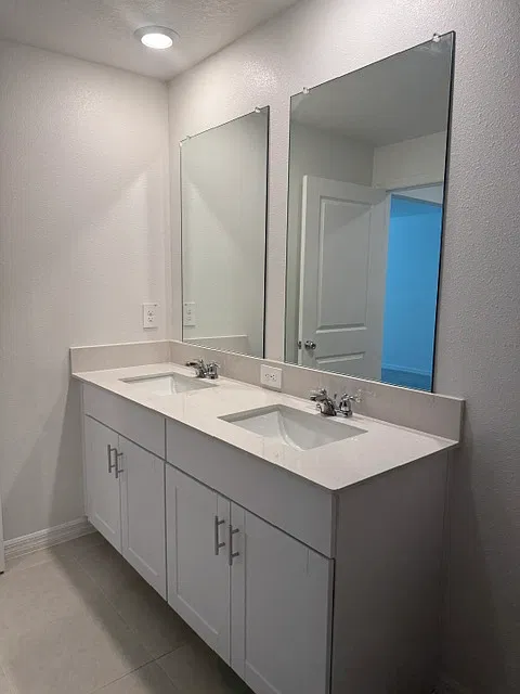 3 bed, 2.5 bath, 1787 sqft, $2,600 — Photo 4
