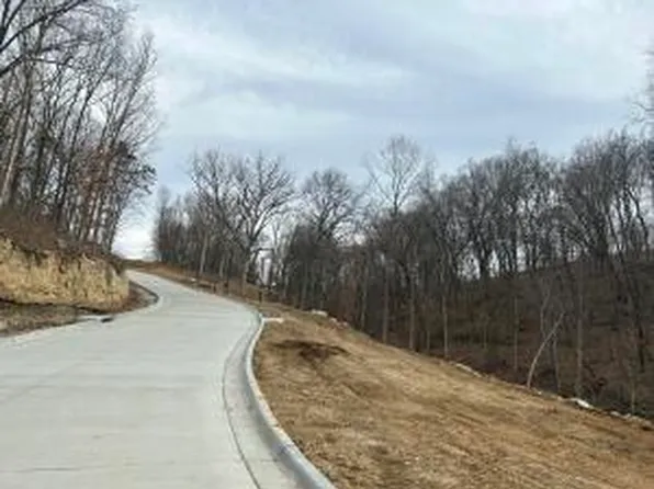 225 Boone Poin, Boonville, MO 65233